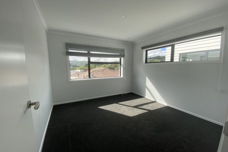 Photo of property in 7/64 Glen Road, Stokes Valley, Lower Hutt, 5019