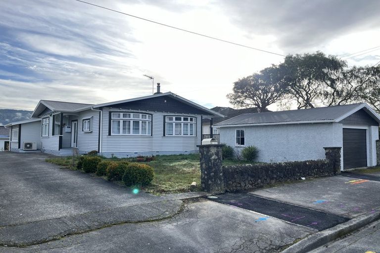 Photo of property in 60 Martin Street, Wallaceville, Upper Hutt, 5018