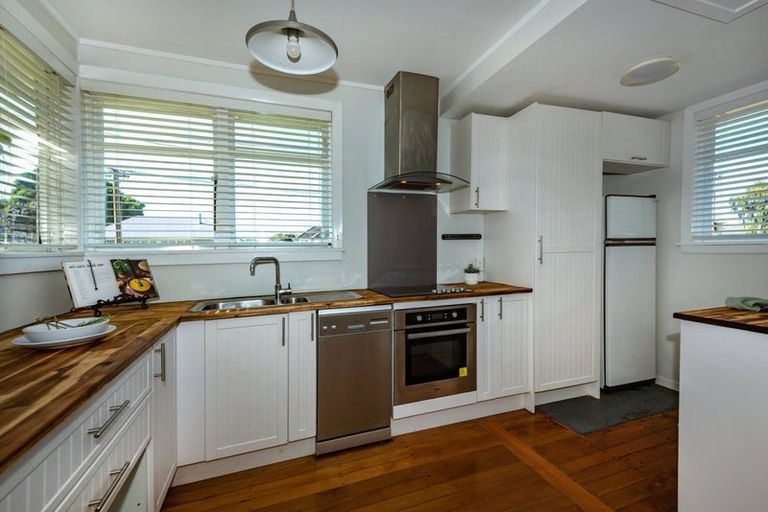 Photo of property in 152 Aorangi Road, Bryndwr, Christchurch, 8053