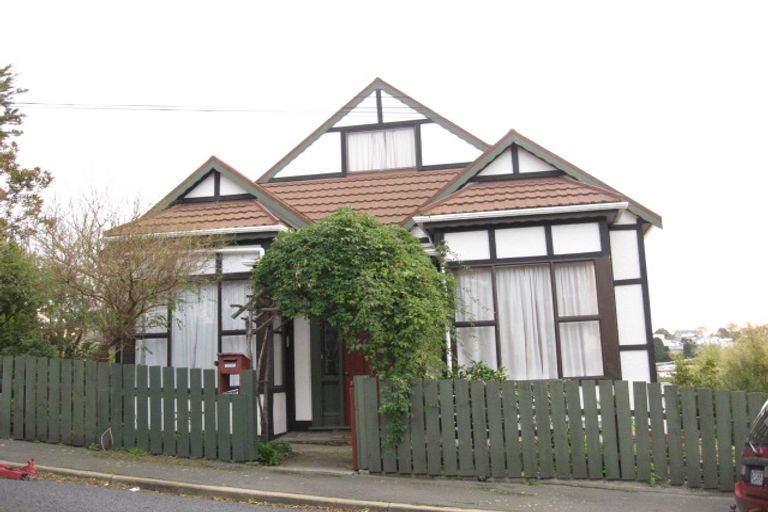 Photo of property in 23 Byron Street, Mornington, Dunedin, 9011