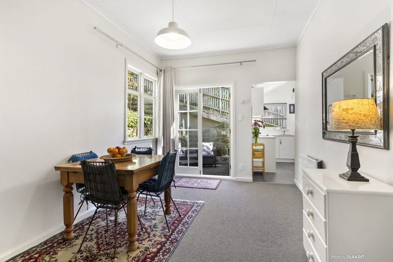 Photo of property in 7 Clifford Road, Johnsonville, Wellington, 6037