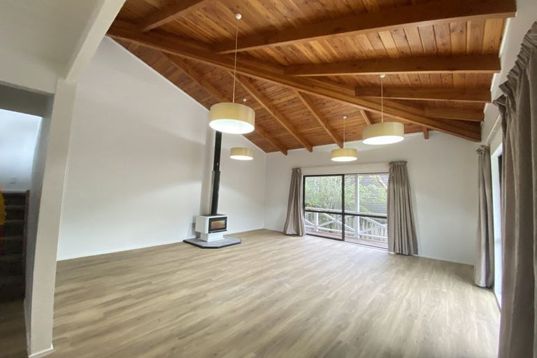 Photo of property in 2/24 Matipo Road, Mairangi Bay, Auckland, 0630