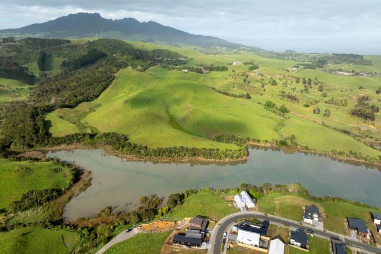 Photo of property in 70 Omahina Street, Raglan, 3225