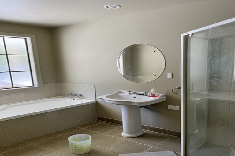 Photo of property in 249 Whitford-maraetai Road, Whitford, Howick, 2571