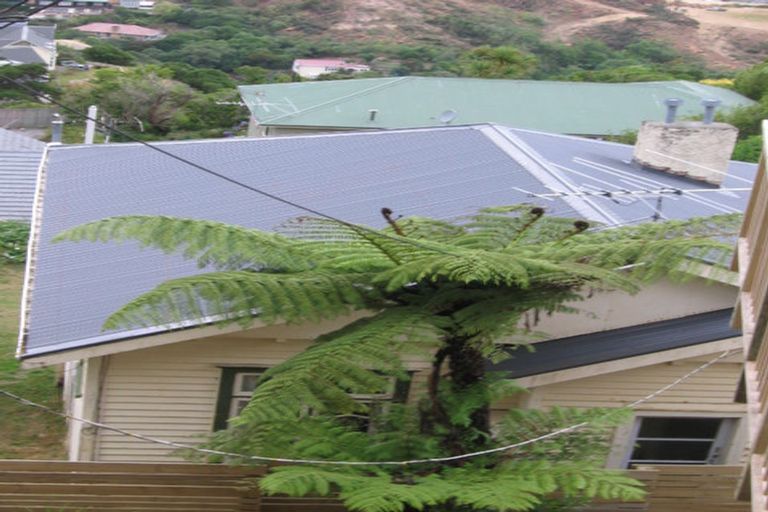 Photo of property in 79 Mills Road, Brooklyn, Wellington, 6021