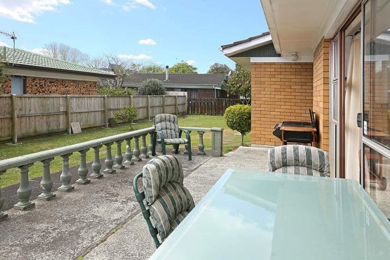 Photo of property in 5 Rathgar Road, Henderson, Auckland, 0610