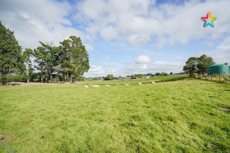 Photo of property in 72 Kirkoswald Street, Wallacetown, 9816