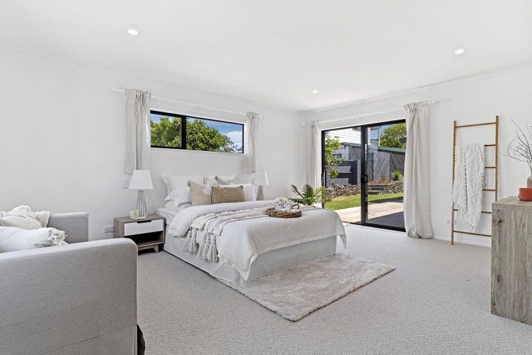 Photo of property in 111 Dickson Road, Papamoa Beach, Papamoa, 3118