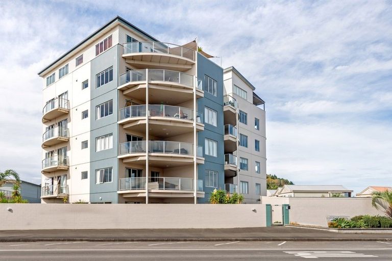 Photo of property in Bay View, 9/90 Customhouse Street, Gisborne, 4010