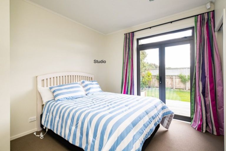 Photo of property in 37 Clifton Road, Haumoana, 4102