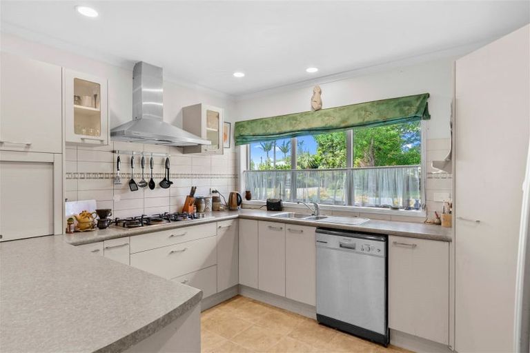 Photo of property in 38 South Road, Waipu, 0510