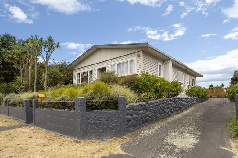 Photo of property in 48 Toi Street, Otaki Beach, Otaki, 5512