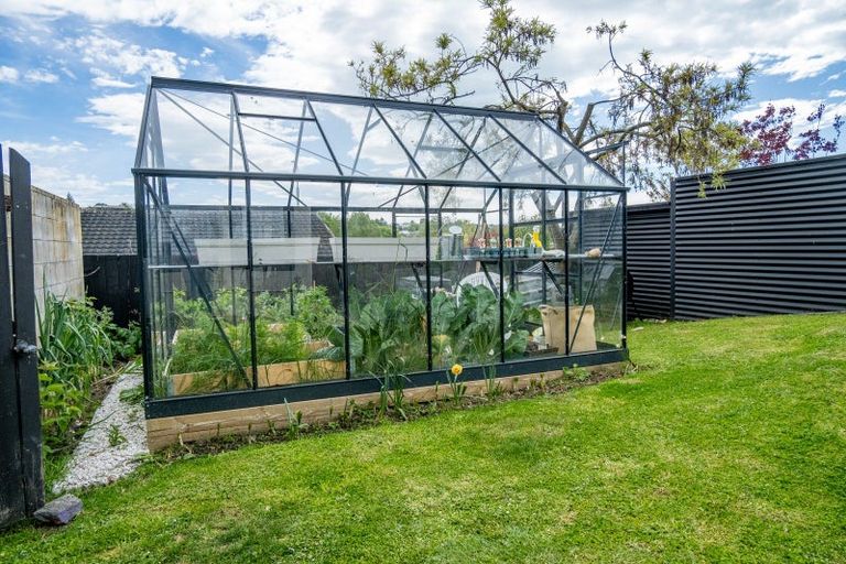 Photo of property in 82 Douglas Street, Highfield, Timaru, 7910