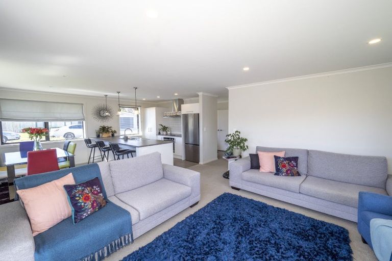 Photo of property in 2 Tarata Grove, Lansdowne, Masterton, 5810