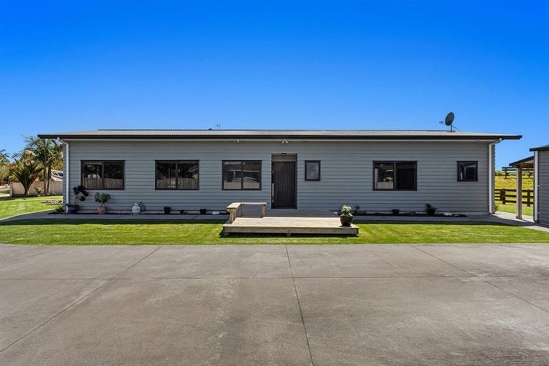 Photo of property in 6 Olive Grove, Edgecumbe, 3120