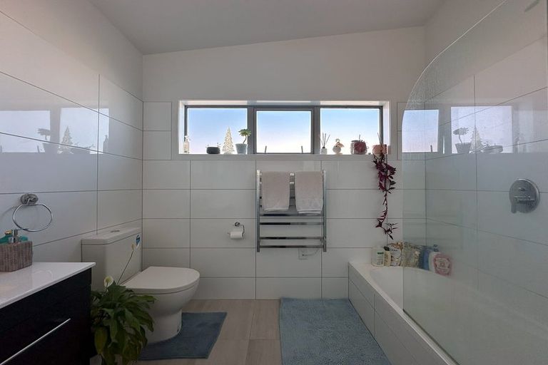 Photo of property in 8/87 Victoria Street, Alicetown, Lower Hutt, 5010