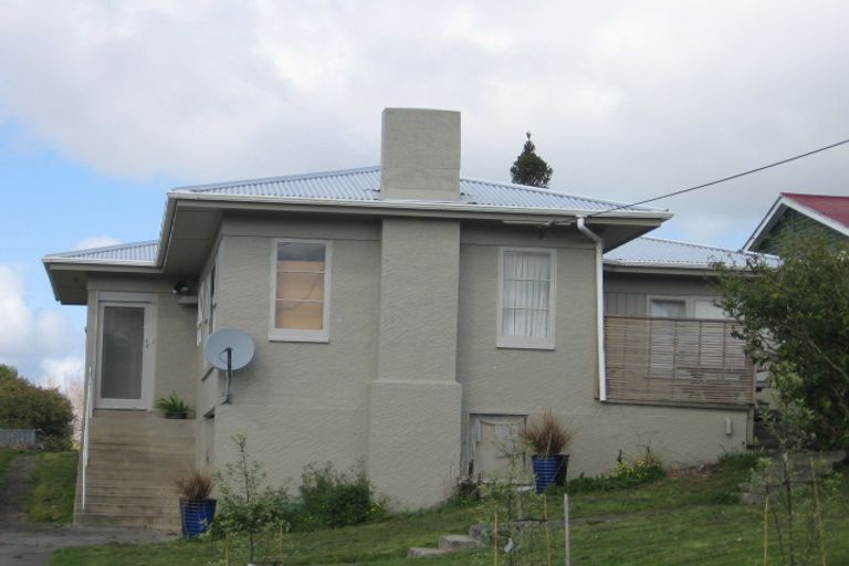 Photo of property in 18 View Street, Maungaturoto, 0520
