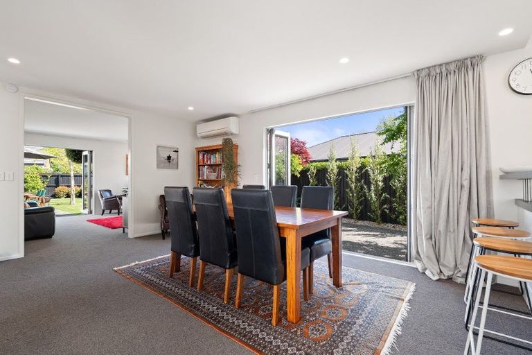 Photo of property in 15 Riverwood Boulevard, Redwood, Christchurch, 8051