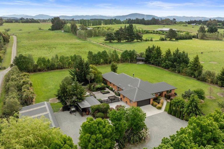 Photo of property in 39 Loburn Whiterock Road, Loburn, Rangiora, 7472