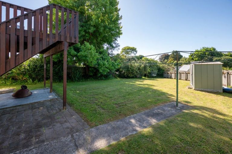 Photo of property in 6 Tirita Street, Kawaha Point, Rotorua, 3010