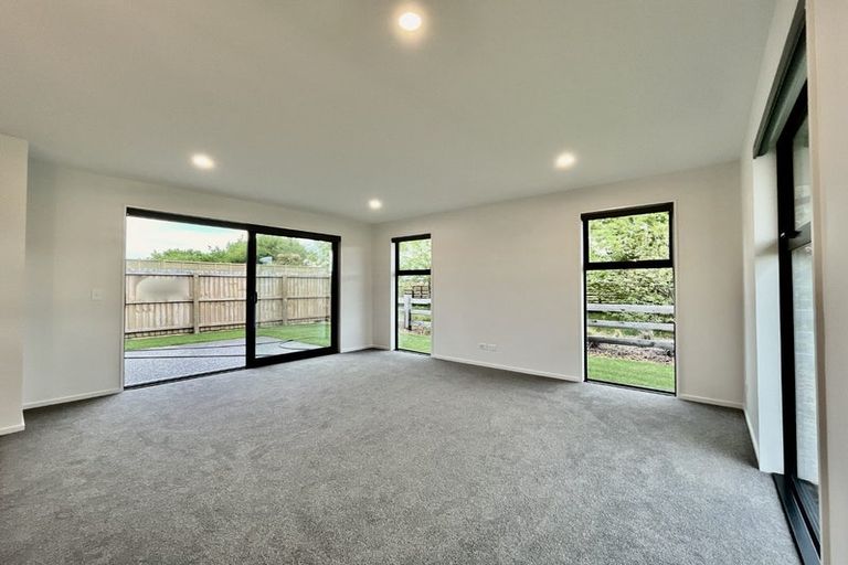 Photo of property in 16 Glovers Road, Halswell, Christchurch, 8025