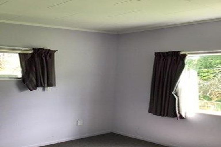 Photo of property in 63 Puriri Road, Waikanae, 5036