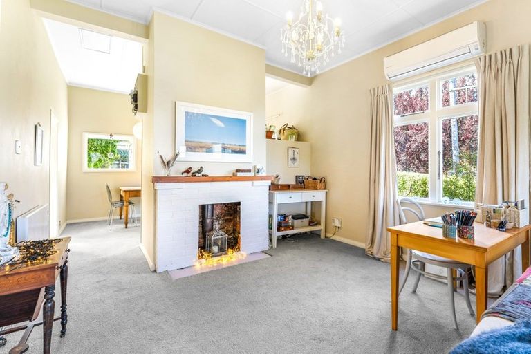 Photo of property in 14 Wharfdale Street, Macandrew Bay, Dunedin, 9014