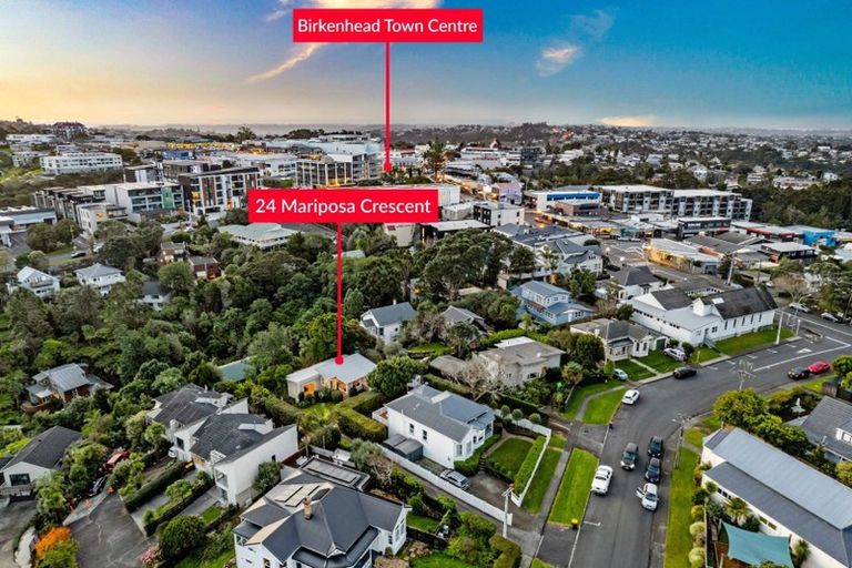 Photo of property in 2/24 Mariposa Crescent, Birkenhead, Auckland, 0626