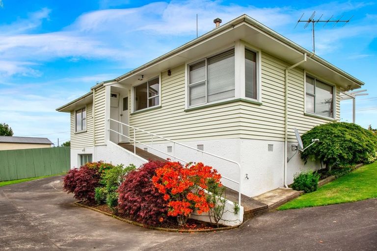 Photo of property in 48 High Street, Eltham, 4322