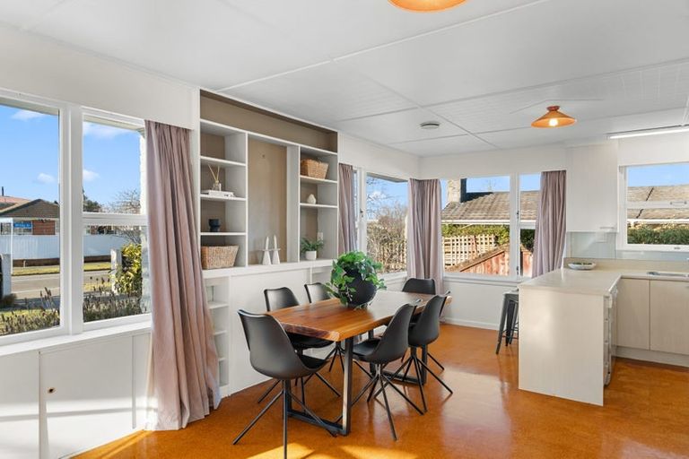 Photo of property in 43 Whitby Street, Burnside, Christchurch, 8053