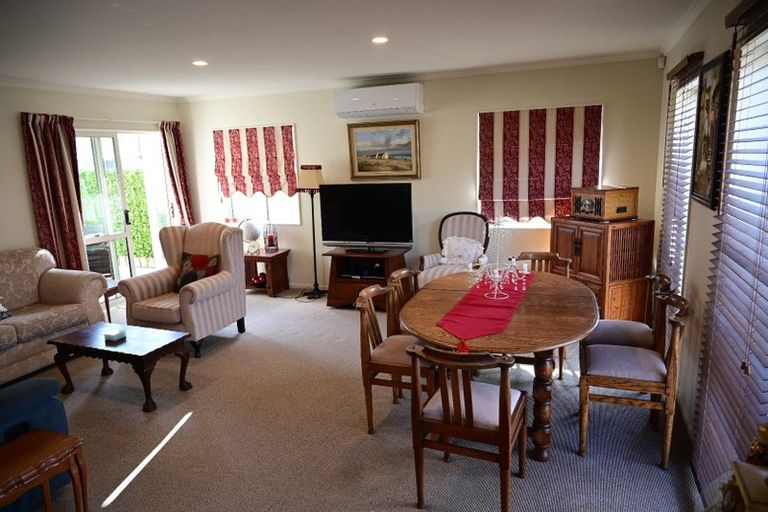 Photo of property in 69 Riverside Road, Orewa, 0931