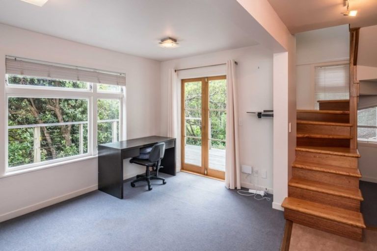 Photo of property in 169 Houghton Bay Road, Houghton Bay, Wellington, 6023