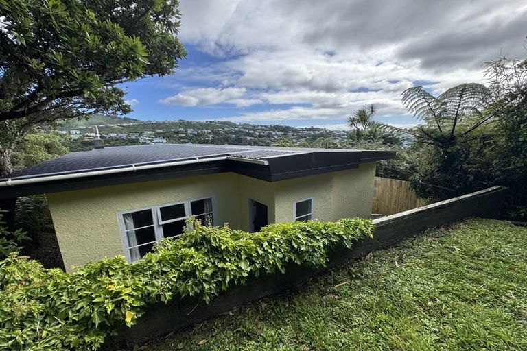 Photo of property in 5 Harland Street, Brooklyn, Wellington, 6021