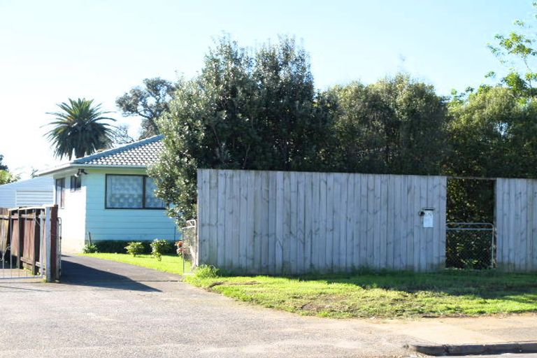 Photo of property in 3 Yates Road, Mangere East, Auckland, 2024