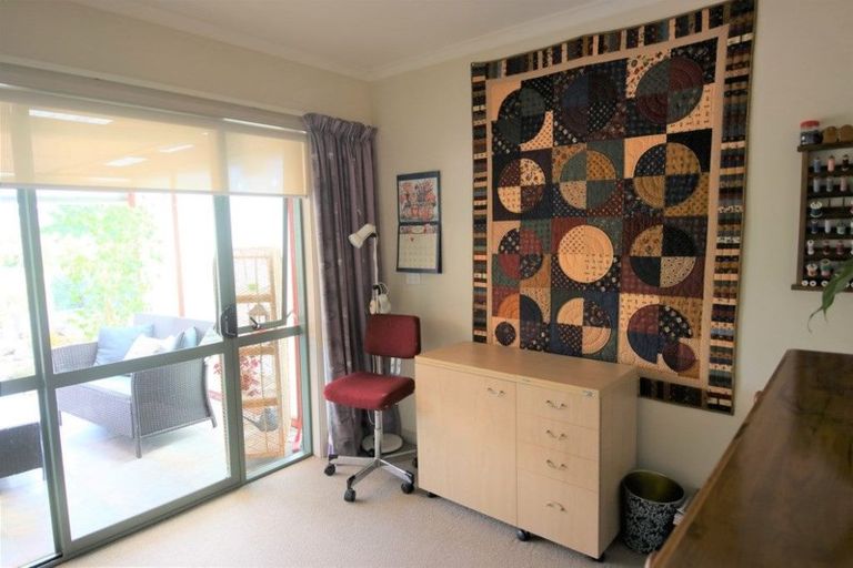 Photo of property in 6 Nautical Drive, Haruru, 0204