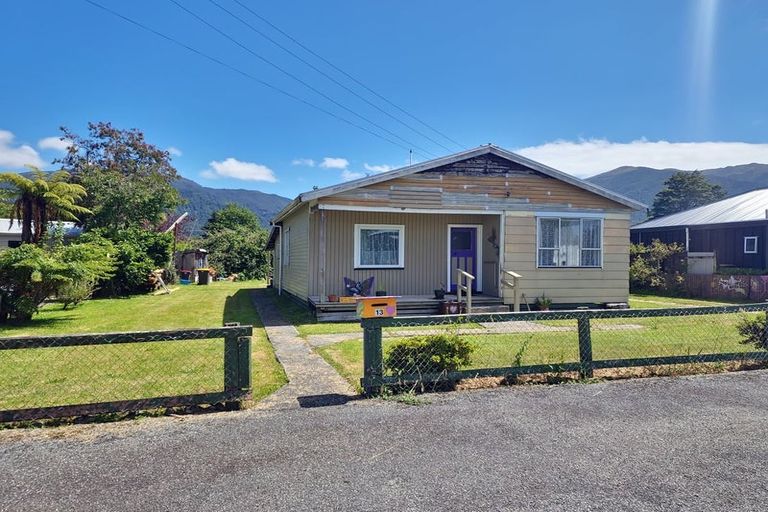 Photo of property in 13 Hart Street, Blackball, 7804