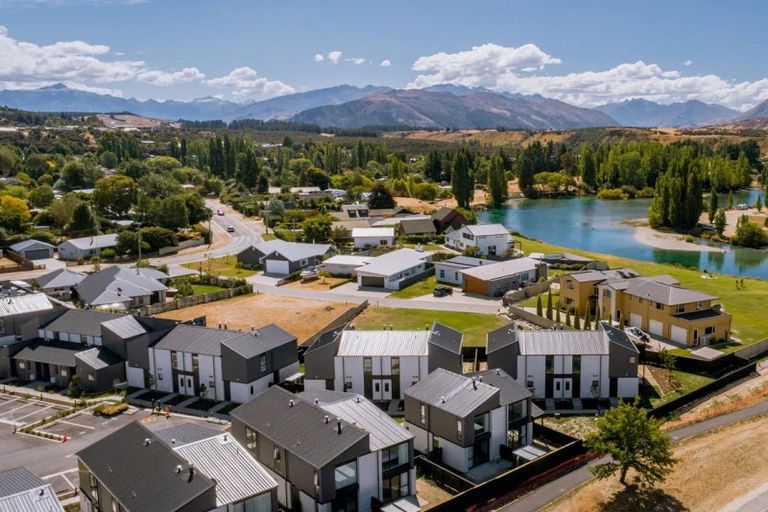 Photo of property in 5d Kidds Way, Albert Town, 9305