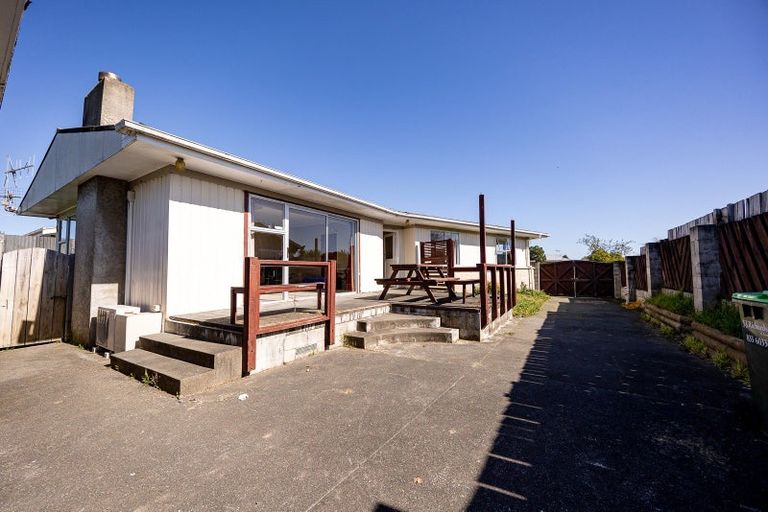 Photo of property in 8 Foster Terrace, Onekawa, Napier, 4110