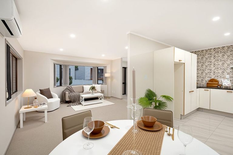 Photo of property in 2/27 Rata Street, New Lynn, Auckland, 0600