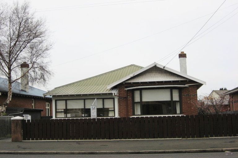 Photo of property in 267 Macandrew Road, Forbury, Dunedin, 9012