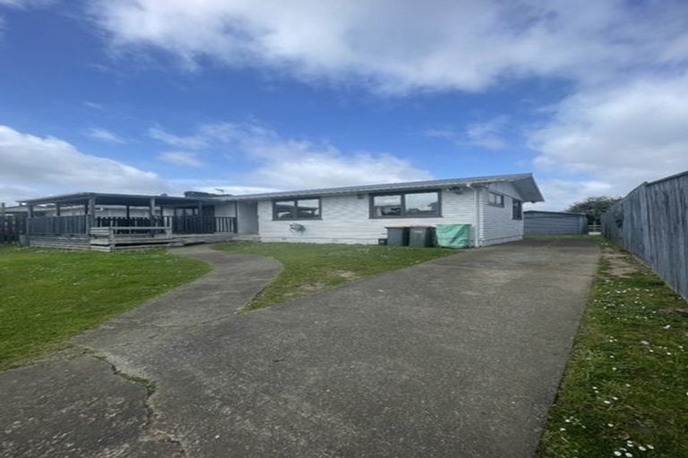 Photo of property in 5 Ainsdale Place, Manurewa, Auckland, 2102