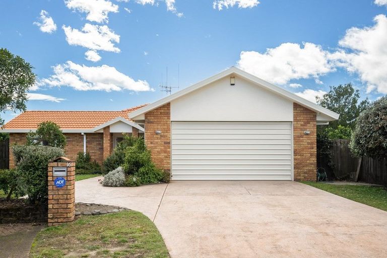 Photo of property in 16 Larisa Grove, Papamoa Beach, Papamoa, 3118