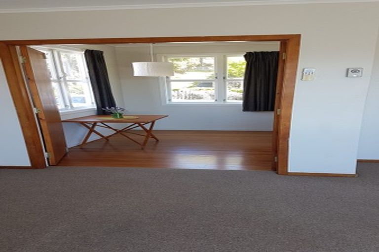 Photo of property in 3 Voltaire Street, Karori, Wellington, 6012