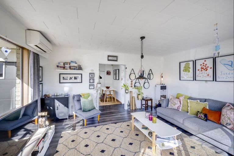 Photo of property in 21c Lannie Place, Greenmeadows, Napier, 4112