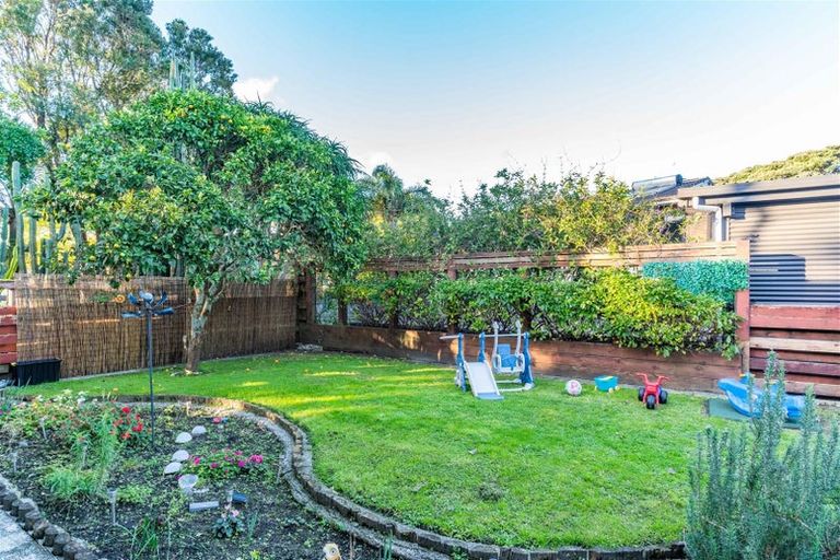 Photo of property in 15 Camellia Avenue, Ruakaka, 0116