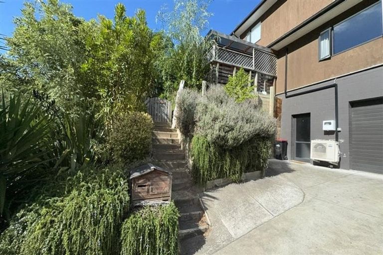 Photo of property in 11 Burke Street, Hospital Hill, Napier, 4110