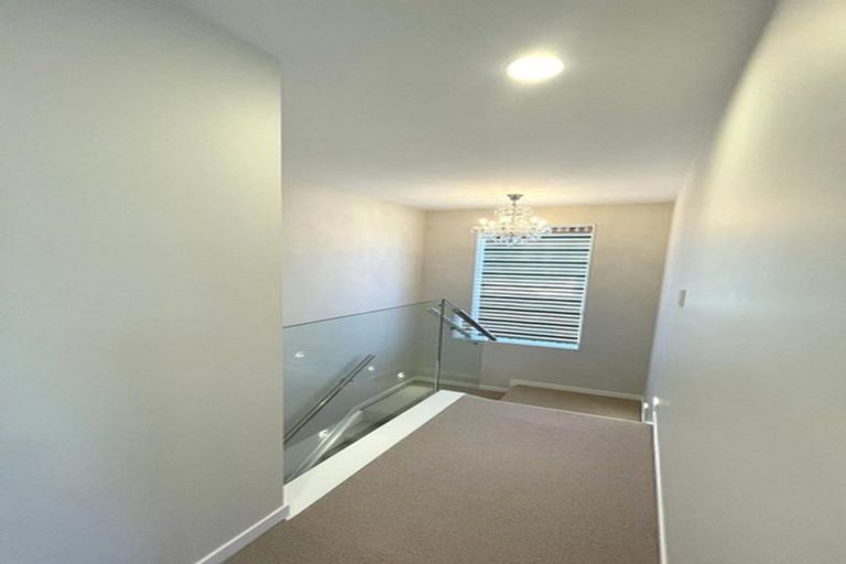 Photo of property in 14a Bridge Avenue, Te Atatu South, Auckland, 0610