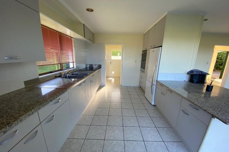 Photo of property in 50 Agincourt Street, Glenfield, Auckland, 0629
