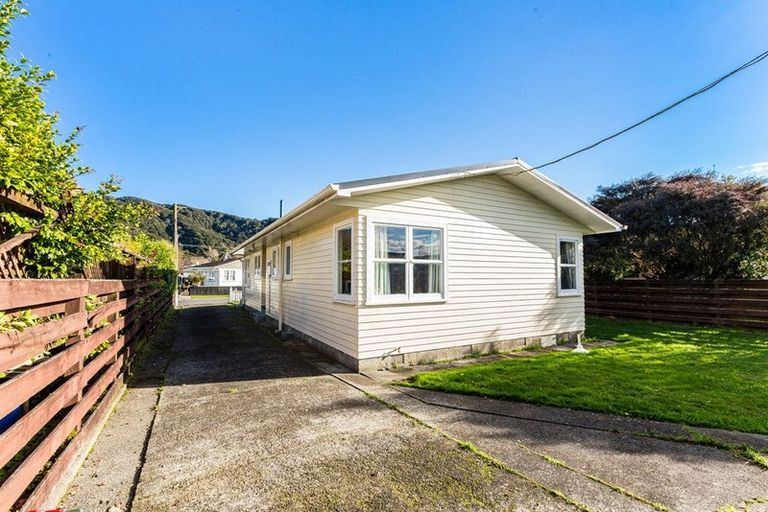 Photo of property in 30 Karamu Crescent, Wainuiomata, Lower Hutt, 5014