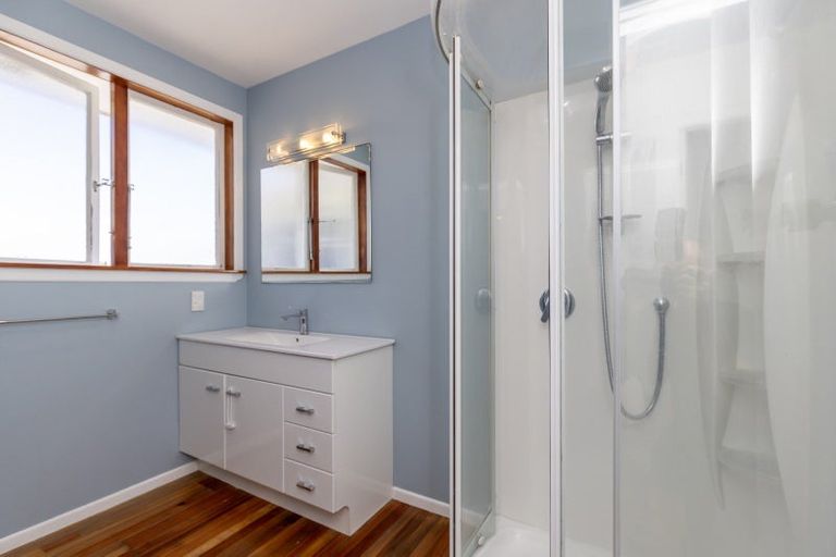 Photo of property in 63 Alexander Road, Raumati Beach, Paraparaumu, 5032